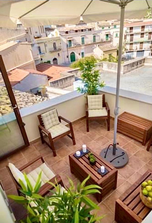 Micca Ospitalità Siciliana Acomodação com café da manhã Noto Exterior foto